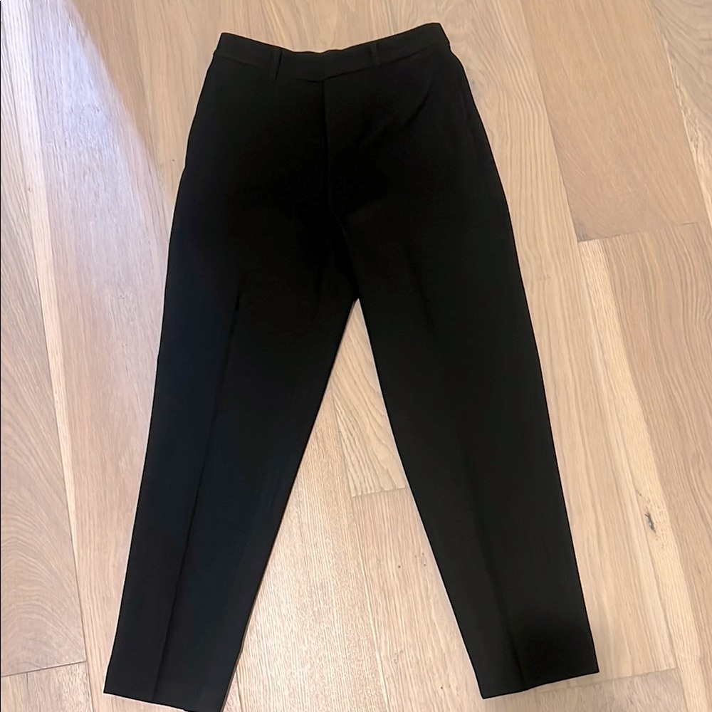 UNIQLO Black Cropped Pants Small